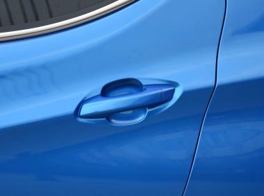 比亚迪比亚迪元EV