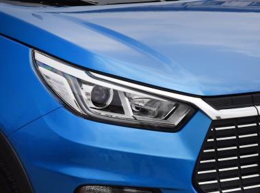 比亚迪比亚迪元EV