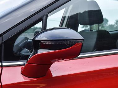 比亚迪比亚迪元EV