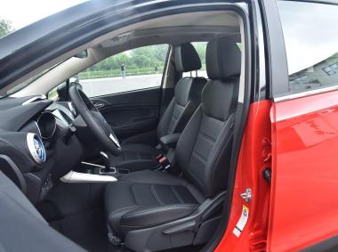 比亚迪比亚迪元EV