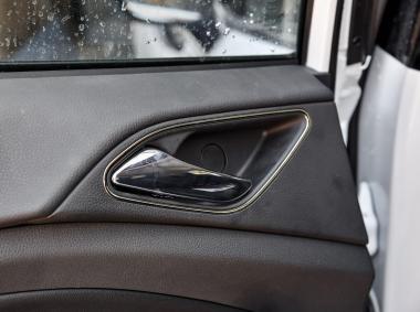 比亚迪比亚迪元EV