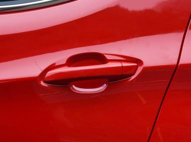 比亚迪比亚迪元EV