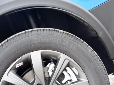 比亚迪比亚迪元EV