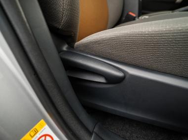 丰田-雷凌双擎E+