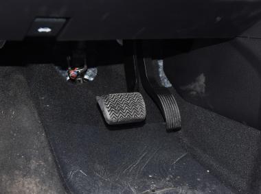 比亚迪比亚迪元EV