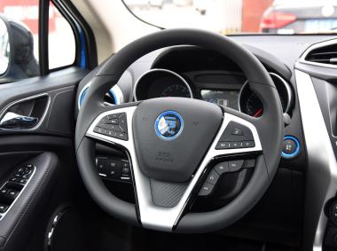 比亚迪比亚迪元EV