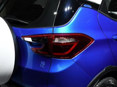 比亚迪比亚迪元EV