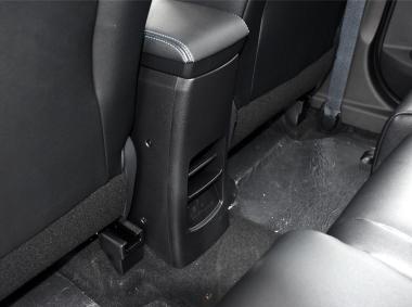 比亚迪比亚迪元EV