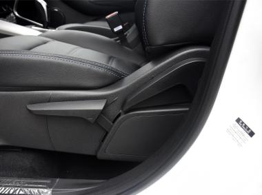 比亚迪比亚迪元EV