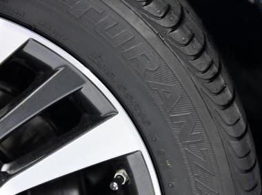 丰田卡罗拉双擎E+