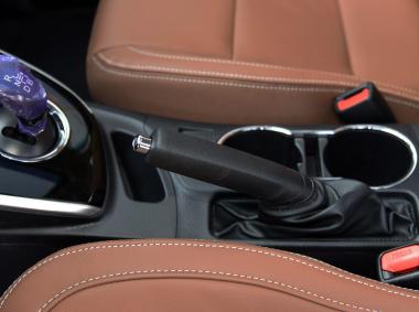 丰田-卡罗拉双擎E+