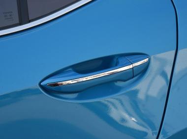 丰田卡罗拉双擎E+