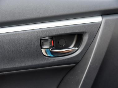 丰田卡罗拉双擎E+