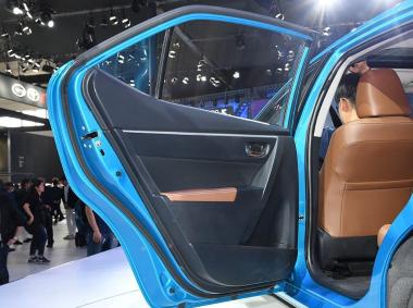 丰田卡罗拉双擎E+