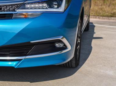 丰田-卡罗拉双擎E+