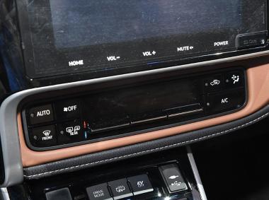 丰田-卡罗拉双擎E+