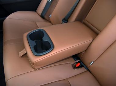 丰田卡罗拉双擎E+