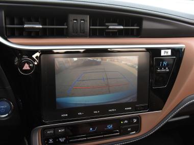 丰田卡罗拉双擎E+