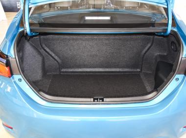 丰田卡罗拉双擎E+