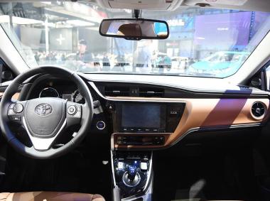 丰田卡罗拉双擎E+