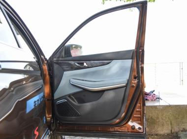 长安汽车长安CS75PHEV