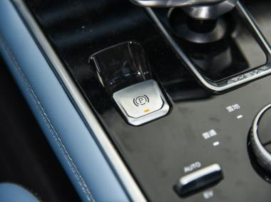 长安汽车长安CS75PHEV