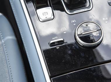 长安汽车长安CS75PHEV