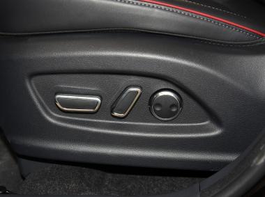 长安汽车-长安CS75PHEV