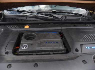 长安汽车-长安CS75PHEV