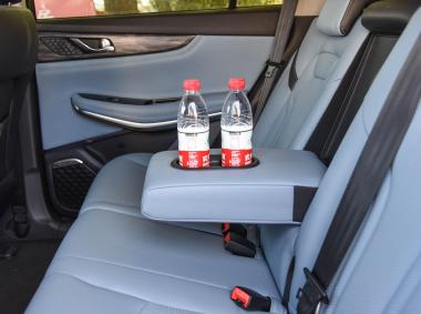 长安汽车长安CS75PHEV