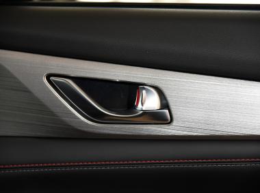 长安汽车-长安CS75PHEV