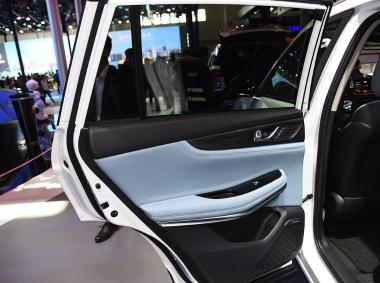 长安汽车长安CS75PHEV