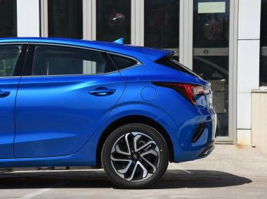 长安汽车逸动ET