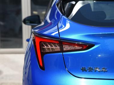 长安汽车逸动ET