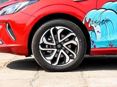 长安汽车逸动ET