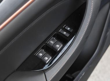 长安汽车逸动ET