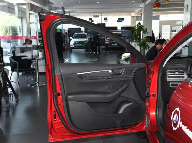 比亚迪比亚迪秦Pro EV