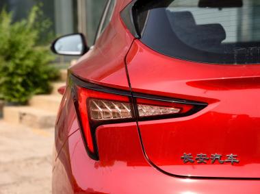长安汽车-逸动ET
