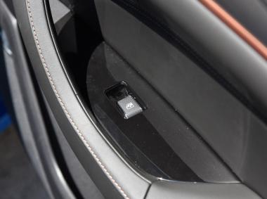 长安汽车逸动ET