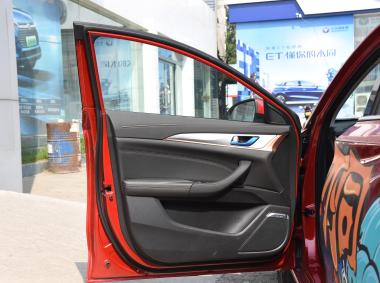 长安汽车逸动ET