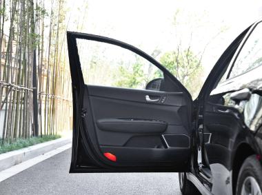 起亚起亚K5新能源