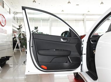 起亚起亚K5新能源