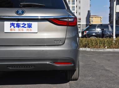 比亚迪比亚迪宋MAX DM