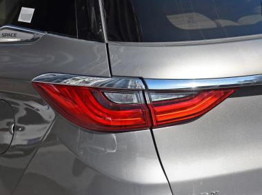 比亚迪-比亚迪宋MAX DM