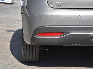 比亚迪比亚迪宋MAX DM