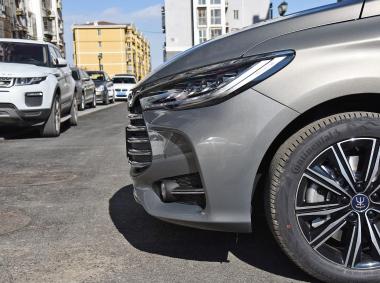 比亚迪比亚迪宋MAX DM