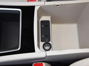 比亚迪比亚迪宋MAX DM