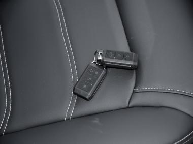 比亚迪比亚迪元EV