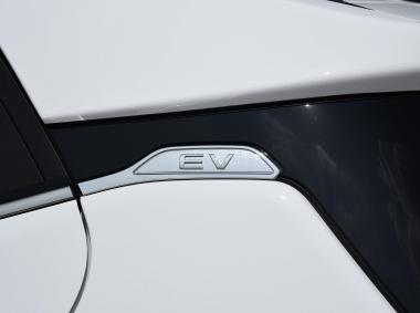 比亚迪比亚迪元EV