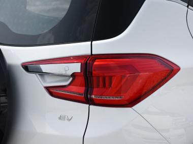 比亚迪比亚迪元EV